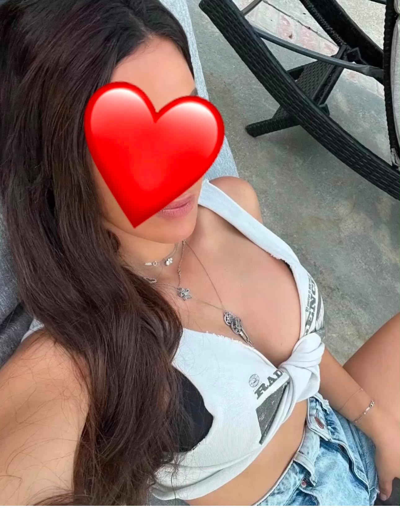 בהוד השרון – מסאזיסטית דוגמנית