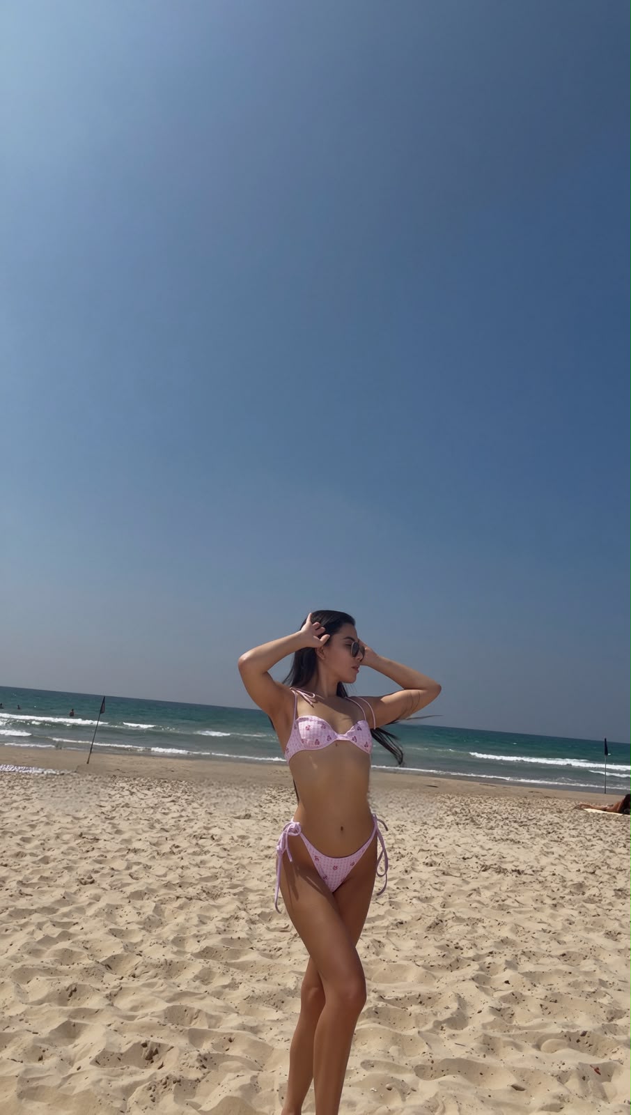 סלנה – תיירת ברזילאית בת 22 – בנתניה